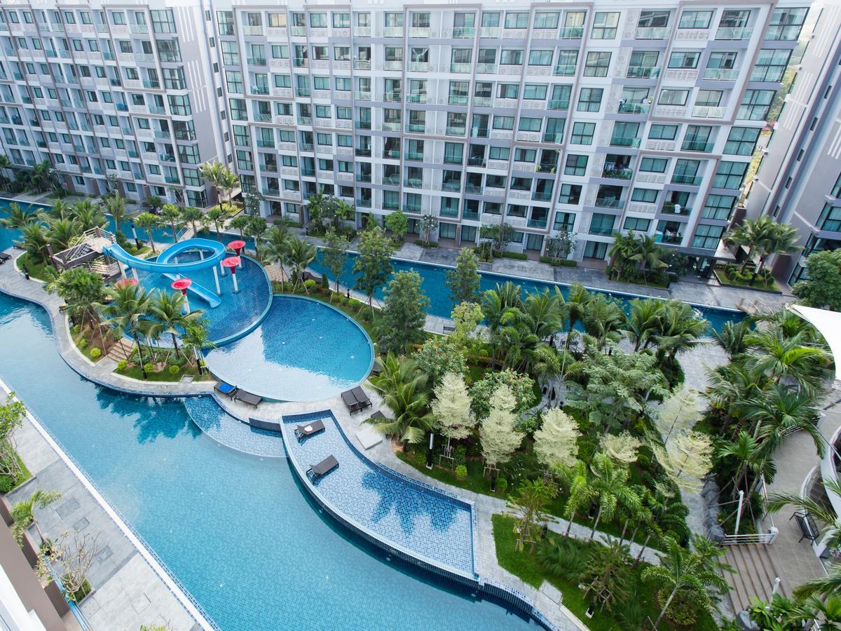 Dusit Grand Park Apartment Pantai Jomtien Luaran gambar