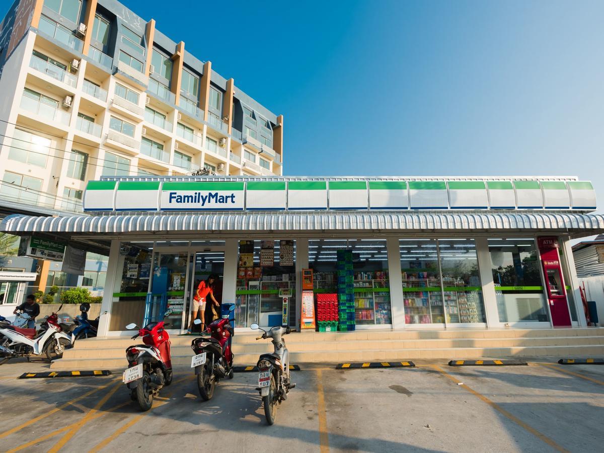 Dusit Grand Park Apartment Pantai Jomtien Luaran gambar