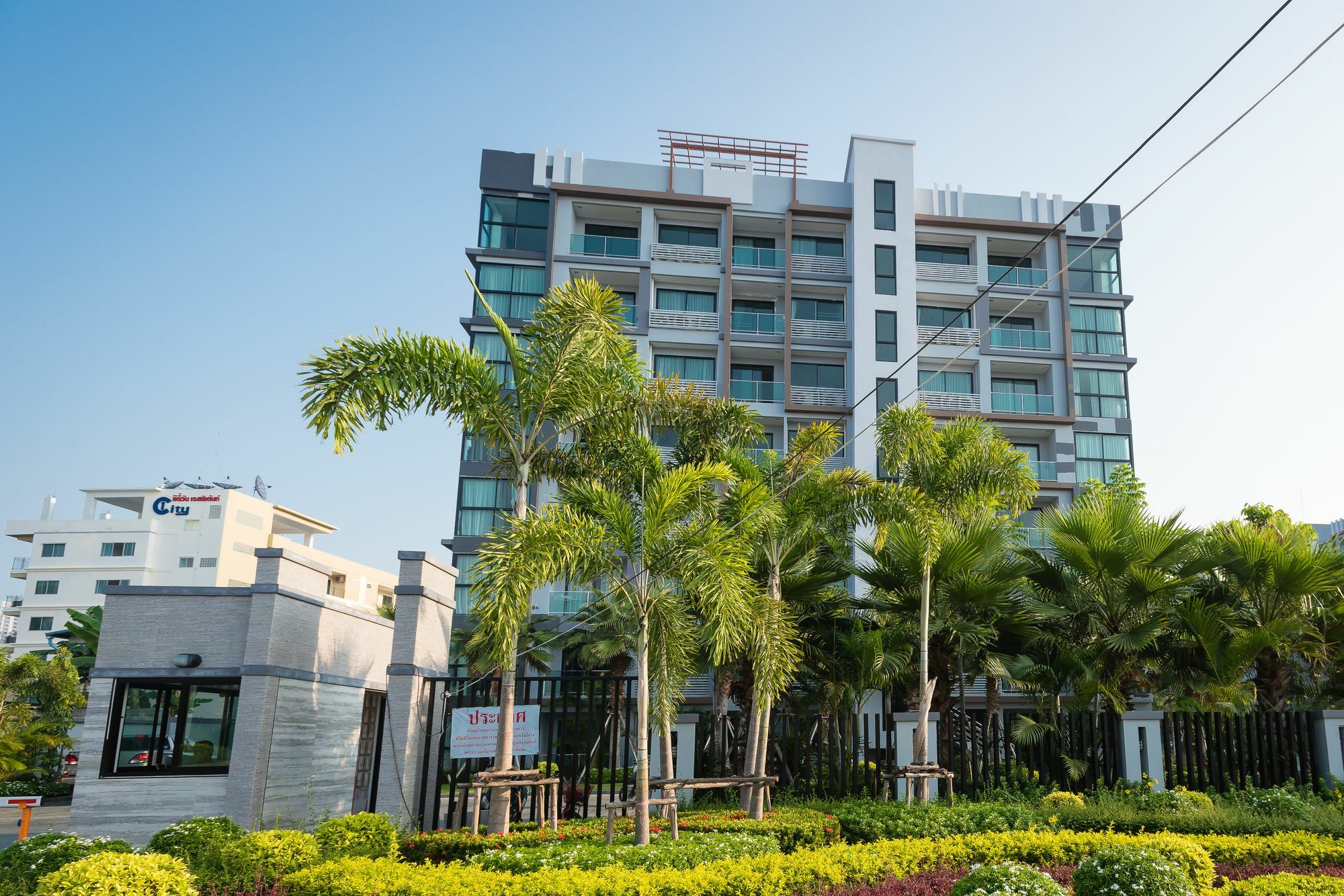 Dusit Grand Park Apartment Pantai Jomtien Luaran gambar